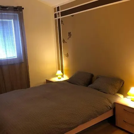 Apartment Alex's *